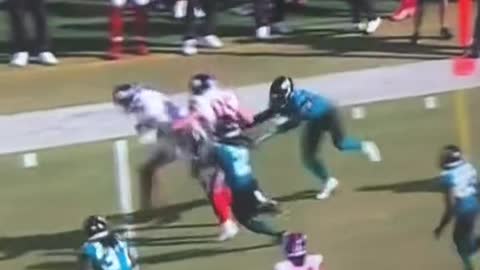 turf monster gets Daniel Jones again. New York Giants fans have seen this before