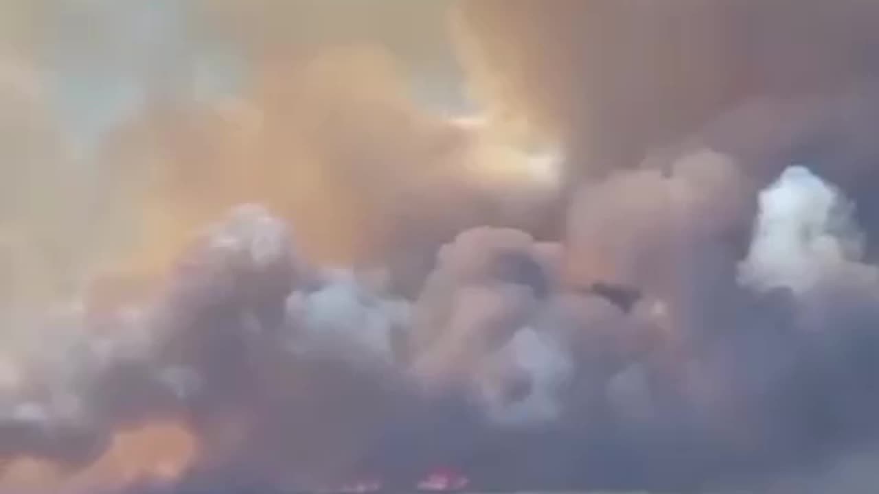 🔥🇦🇷👁⏰️ Forest fire in Mina Clavero, in the province of Córdoba, Argentina.