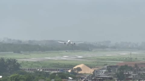 Dhaka Airport airlines flying video