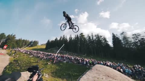 100 Unreal Whips at Crankworx Innsbruck!