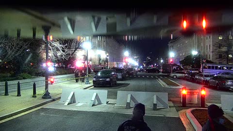 0672USCG00K25SouthBarricadeInbound_2021-01-06_17h30min26s763ms.mp4