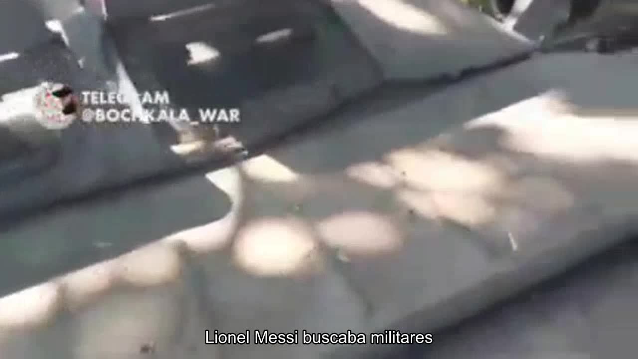 Y esta es la región de Kherson. Los ocupantes huyeron de estas trincheras muy rápidamente.