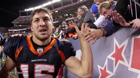 Broncos Fans Start Petition to Bring Tim Tebow Back to Denver