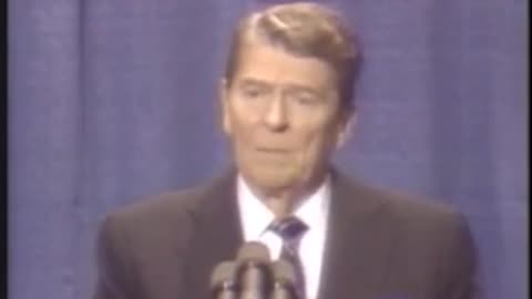 Ronald Reagan tells Soviet jokes ☺️😆