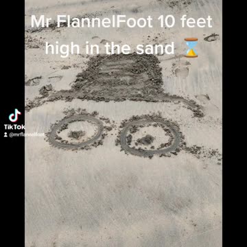 On the beach with Mr FlannelFoot