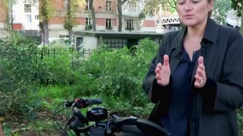 Bicycle-hearse offers eco-friendly funeral transport in France