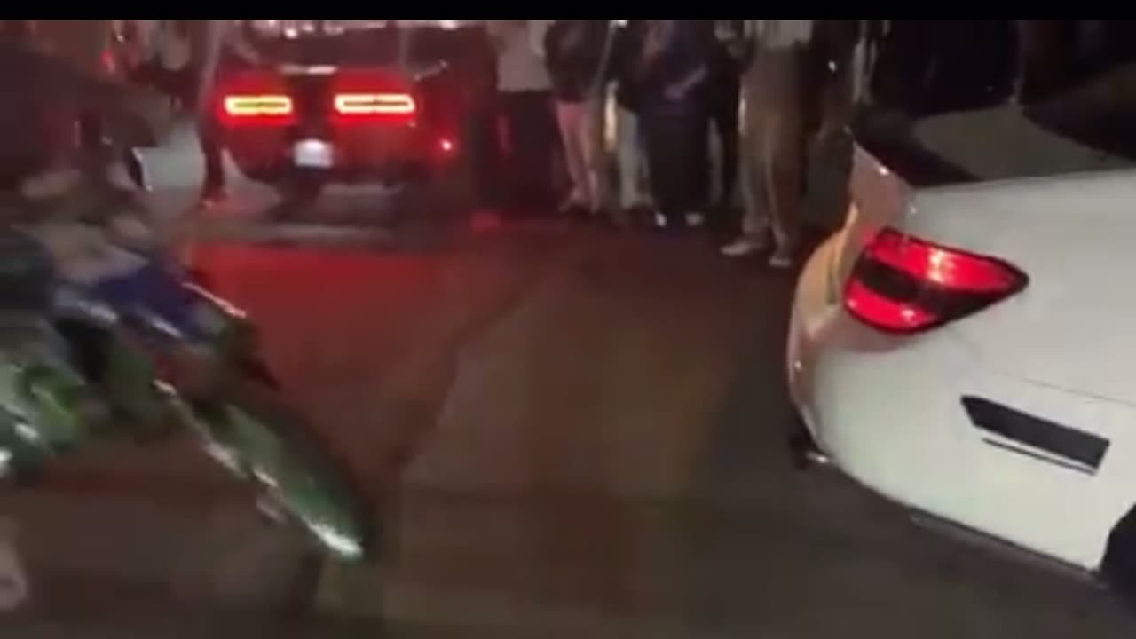 TATE FRIENDS BURNOUT DURING EVENT