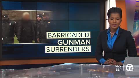 DPD Chief White helps deescalate barricaded situation after 1 killed in package dispute_1