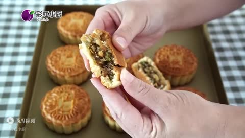 The practice of Chinese moon cake