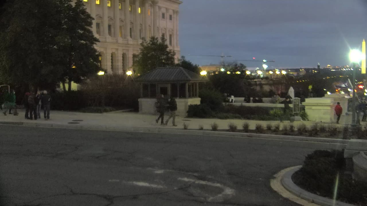 7214USCG00SenatePlazaOutbound_2021-01-06_17h09min23s033ms.mp4