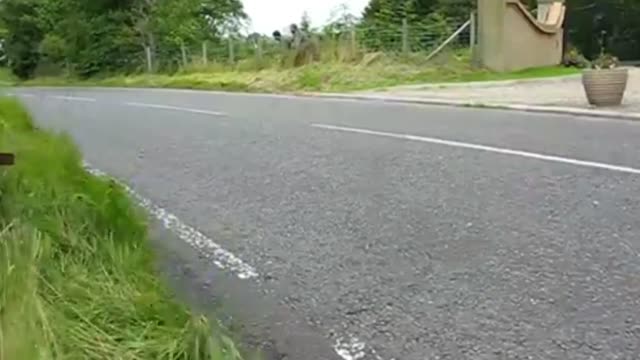 When the speed reaches the limit, it is doomed to pass by the god of death