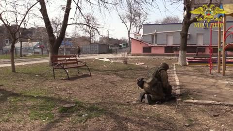 DPR forces clear Mariupol
