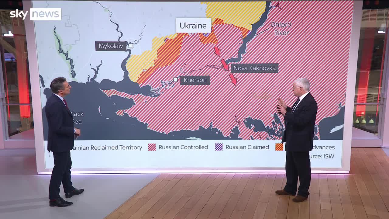 Will Russia withdraw from Kherson?