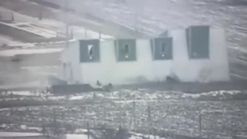 Ukrainians Shell Building Russian Troops Are Hiding in