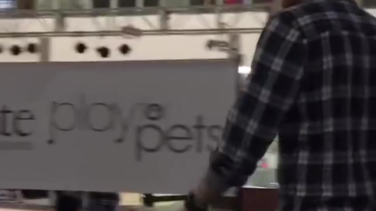 Ed Sheeran surprised a fan singing his song