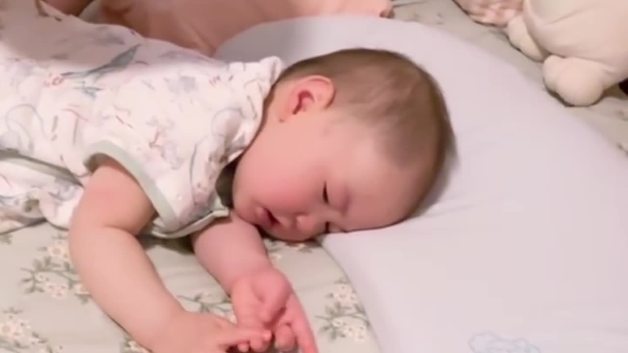 Cute baby sleeping with music 🎶