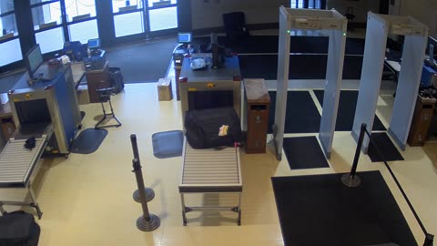 7134CVCULNScreeningLane3_2021-01-06_13h17min10s723ms.mp4