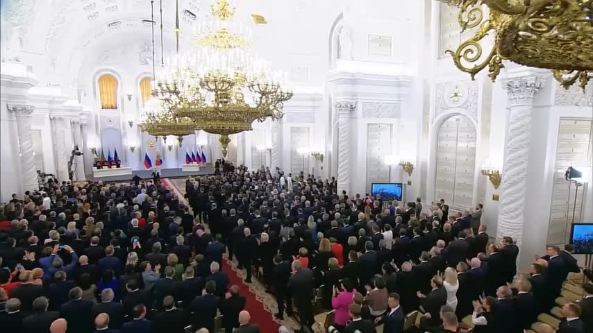 EN: Vladimir Putin Officially Annexes Four Ukrainian Regions at Ceremony in Moscow