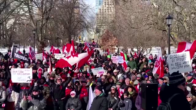 Protesters turn out in Toronto against vaccine mandates