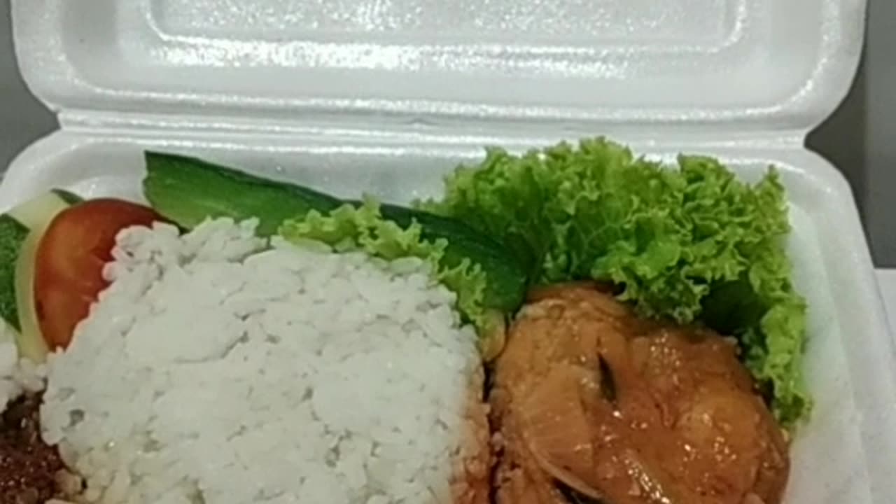 AYAM PENYET SAOS PADANG/CHICKEN PENSET SAOS PADANG