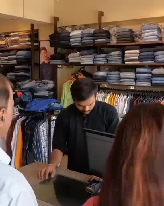 Ghost Prank In Showroom - Rj Naved funny meme prank short shorts radiomirchi comedy shoping prank