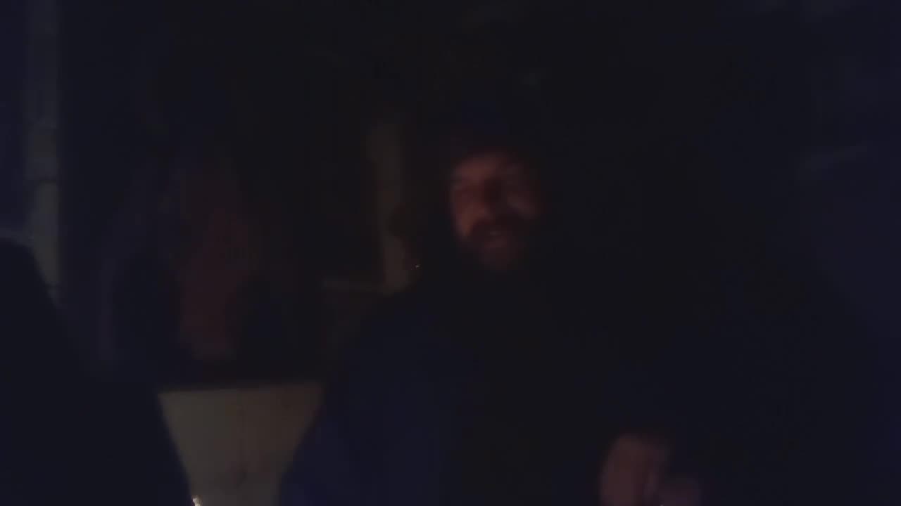 ΒΡΩΜΑΤΕ ΑΚΌΜΗ ΕΤΗ ΖΩΝΤΕΣ