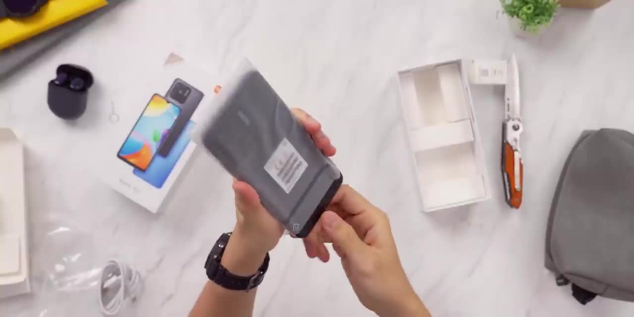 IDR 1,899 MILLION is too cheap - Official Indonesian Redmi 10C Unboxing!