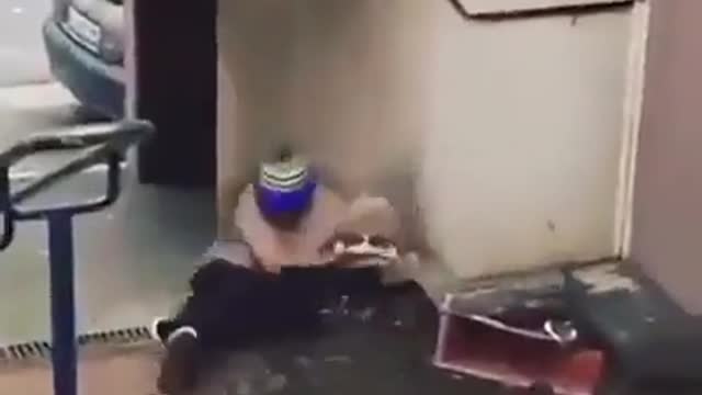 Ο ΣΚΕΙΤΕΡ ΚΑΙ Η ΓΛΑΣΤΡΑ