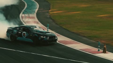 Mustang drifting