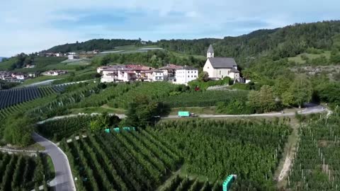 Italian farmers use hill caves to cut energy cost