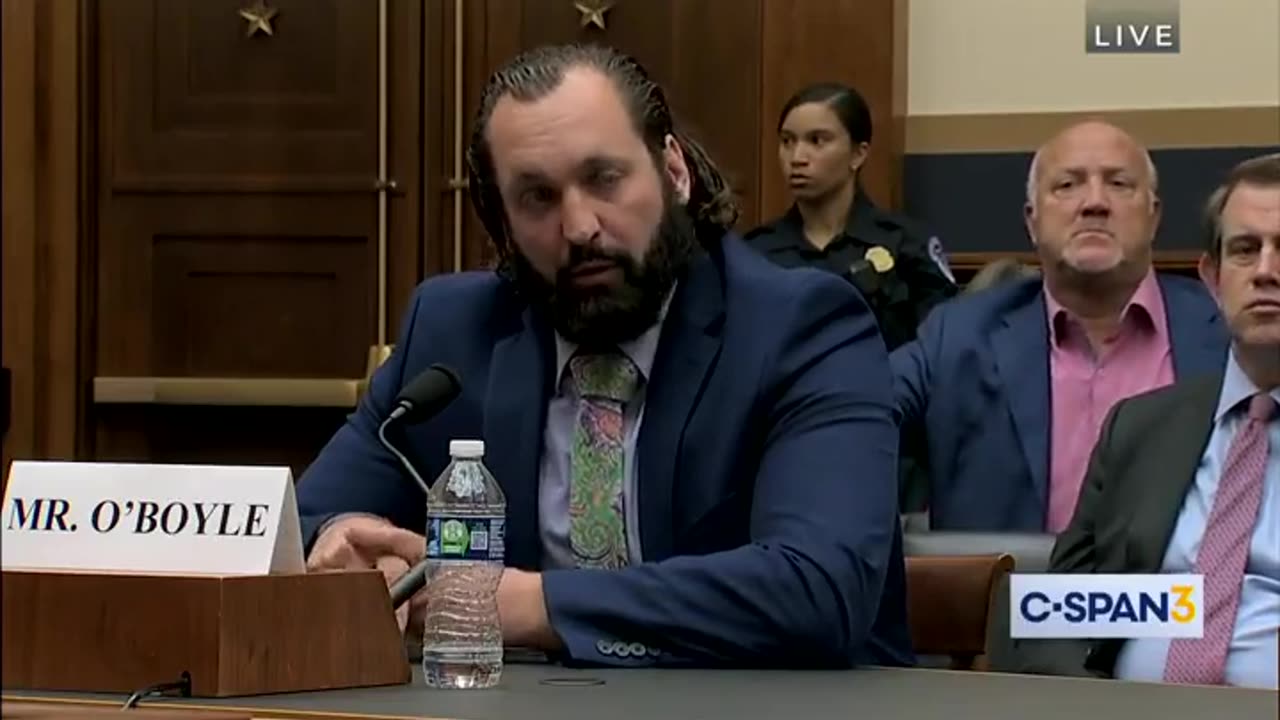 'The FBI Will Crush You' - Whistleblower Gives Sobering Testimony During Hearing