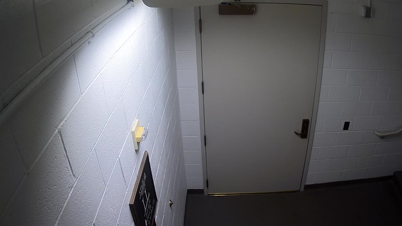 7043CVCLLStair48_2021-01-06_16h40min01s863ms.mp4