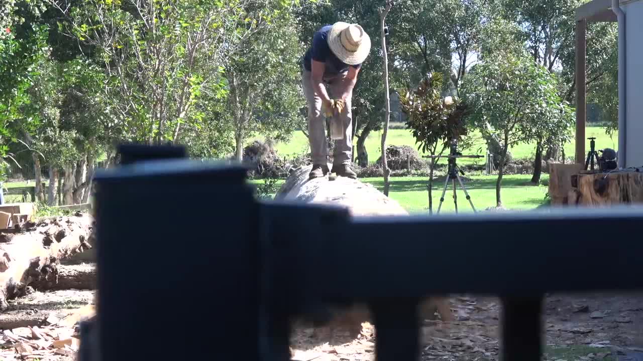 DUGOUT CANOE BUILD - Timelapse, by Outbackmike