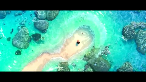 Moana - Moana Meets the Ocean