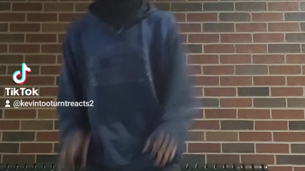 STRONG IS WHO I IDENTIFY AS GANG 🔵💪🏾💯