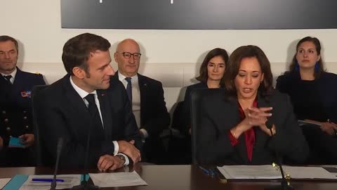 Échange avec la vice-présidente Kamala Harris et les acteurs du spatial au siège de la NASA.