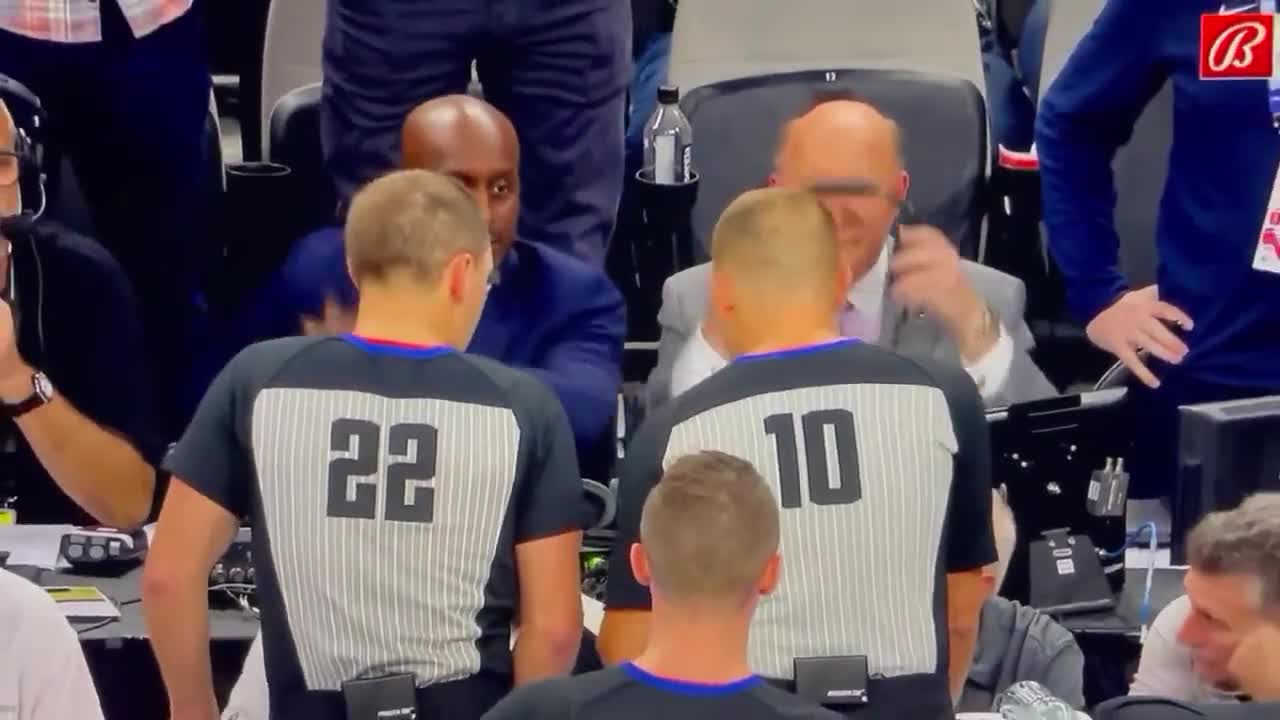 Grizzlies broadcast crew chews out refs live on air after they didn’t notice the clock didn’t run OT