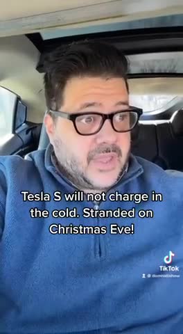 Tesla Leaves Man Stranded On Christmas Eve, Refuses To Charge In 19 Degree Weather