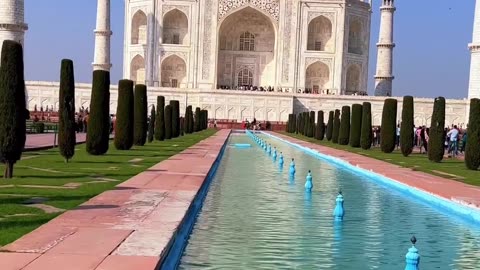 Taj Mahal Small tour