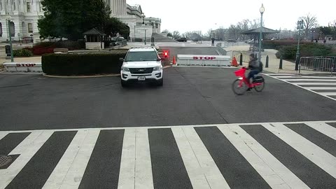 0687USCG00K25SouthBarricadePlaza_2021-01-05_15h40min00s383ms.mp4