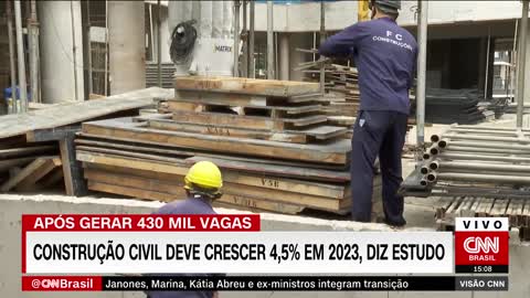 Após gerar 430 mil novas vagas, construção civil deve crescer 4,5% em 2023, diz estudo | VISÃO CNN