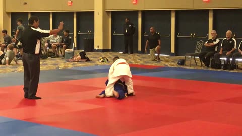 Jiu-Jitsu Kids Rolling 4