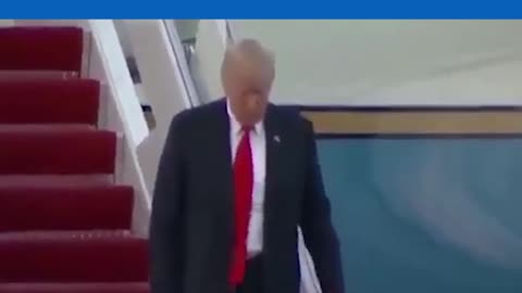 Trump Gets Lost Just Walking To His Limo From The Plane