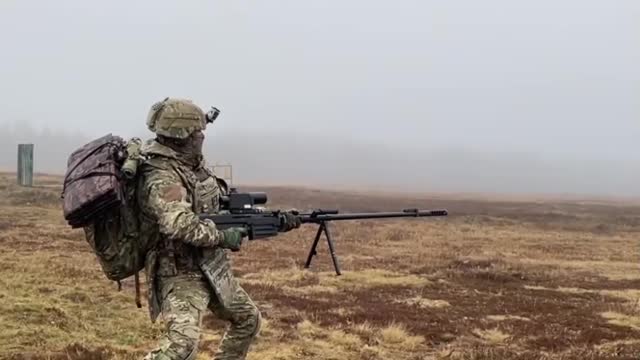 Russians in Ukraine playing around / Gear