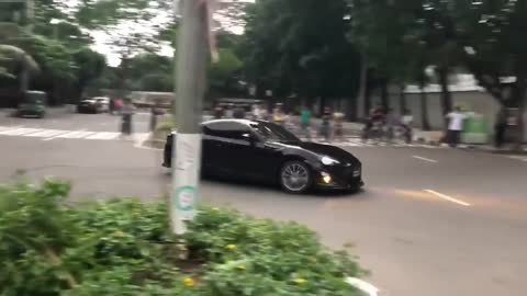 Gt86 Drift & U-Turn in congested road