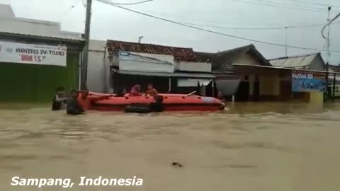Evacuation of the population! 5 neighborhoods and 4 villages flooded in Sampang, Indonesia