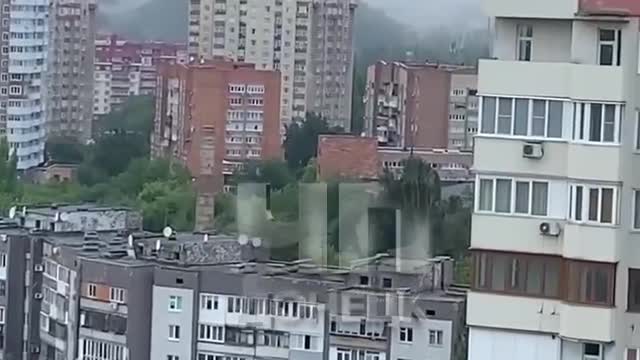 Urgent: heavy bombing in Donetsk today.