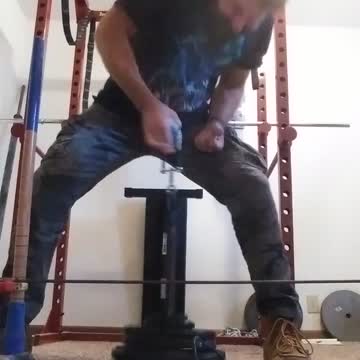 Puck Tug Handle Lift