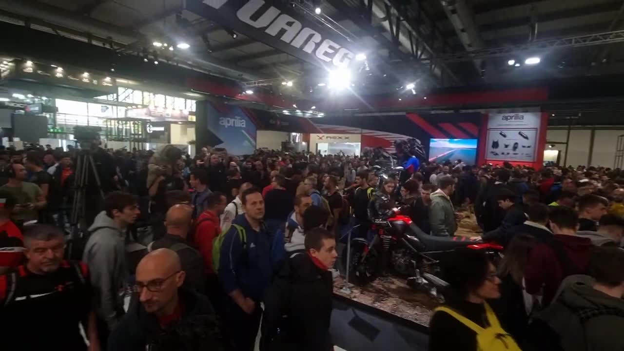 Exposición de lo último en motos en Milán, Italia - VIDEO Pablo Munini