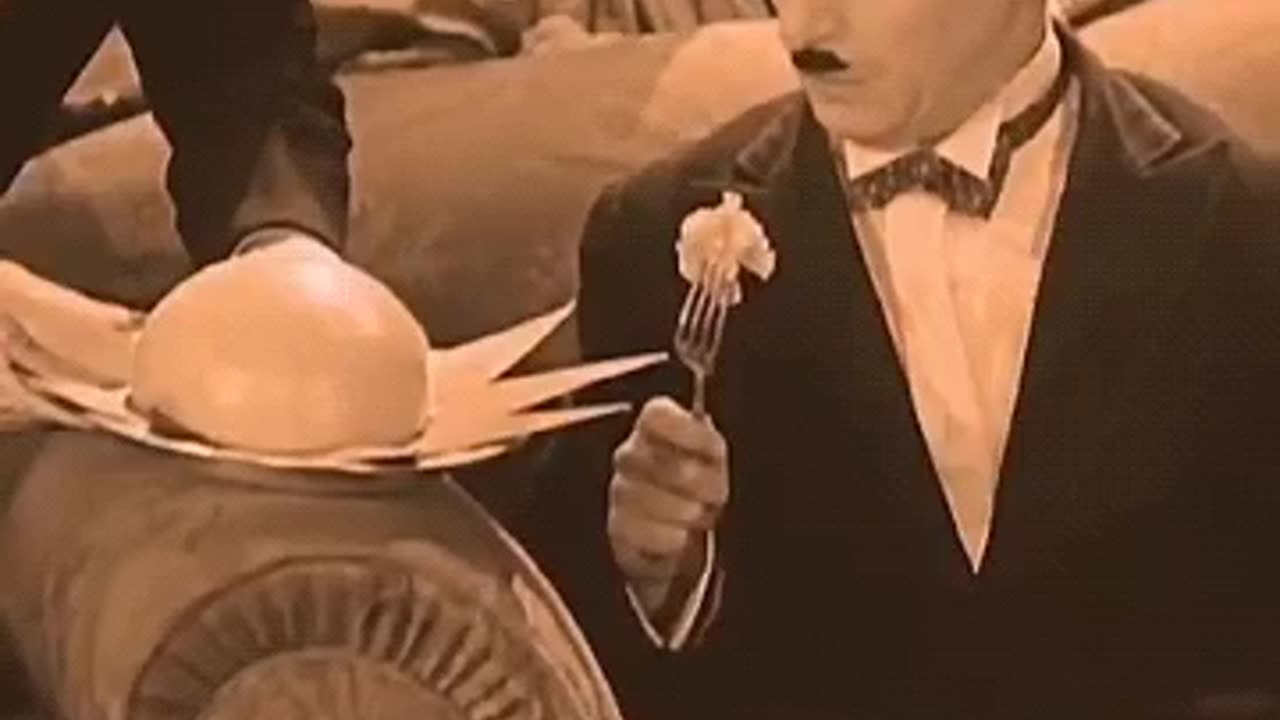 Charlie Chaplin comedy 2